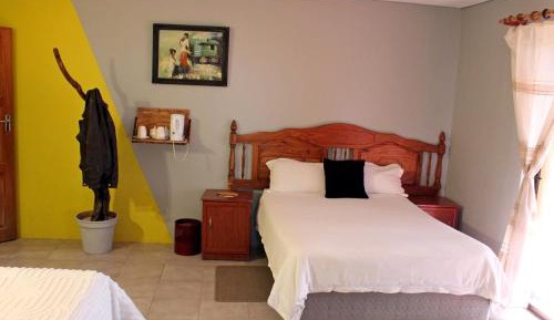 Family Room with Garden View