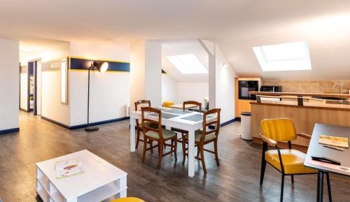 Apartment - Two Bedrooms Plus with One Sofa Bed