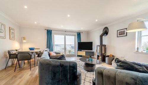 Three-Bedroom Vacation Home 