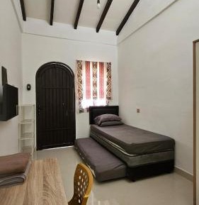 Large Twin Room