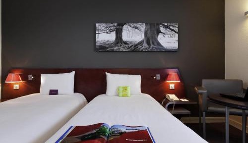 Standard Room with 2 Single Beds