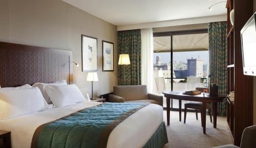 Luxury King Room with Old Port View and Terrace - Spa/Gym Access