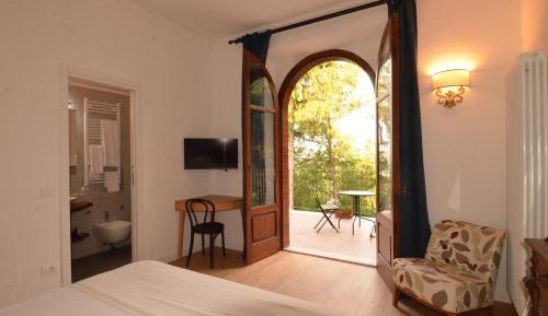 Double Room with Balcony (2 Adults + 1 Child)