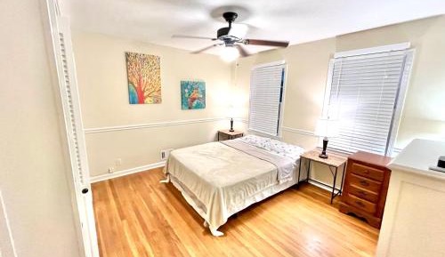 Standard Double Room with Shared Bathroom