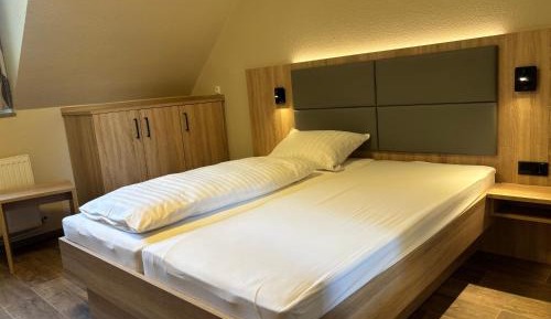 Single Room with Private Bathroom