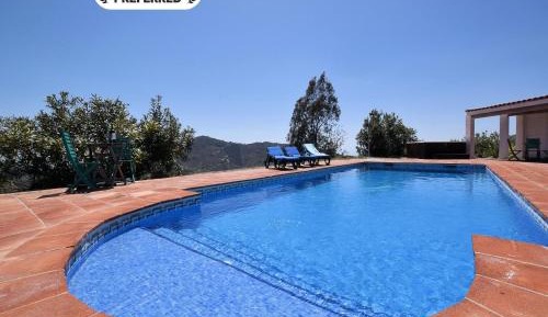 Five-Bedroom Villa