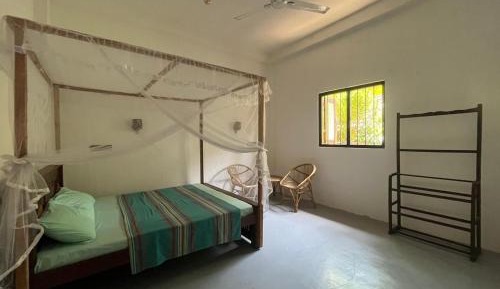 Deluxe Double Room (2 Adults + 1 Child)
