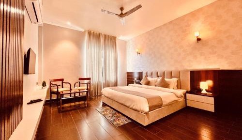 Superior King Room