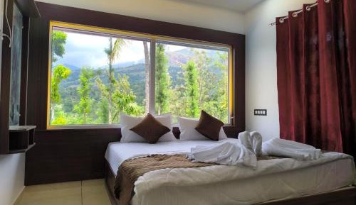 Deluxe Double Room (2 Adults + 1 Child)