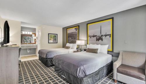 Double Room with Two Double Beds - Mobility Access/Non-Smoking