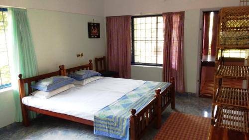 Deluxe Double or Twin Room with Balcony