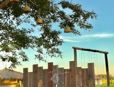 Deluxe Room (2 Adults + 1 Child)