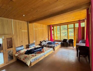 Deluxe Queen Room with Two Queen Beds