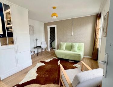 One-Bedroom Apartment