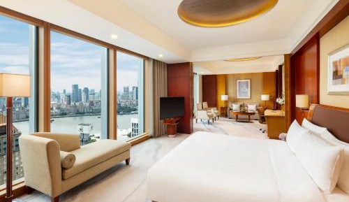 Grand Bund View Suite King