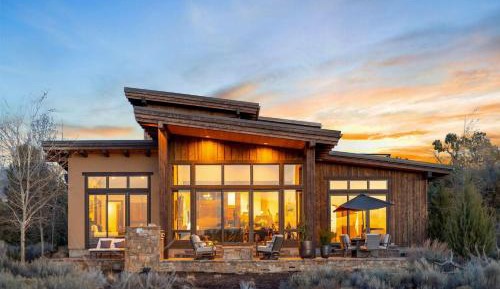 Three-Bedroom Vacation Home 