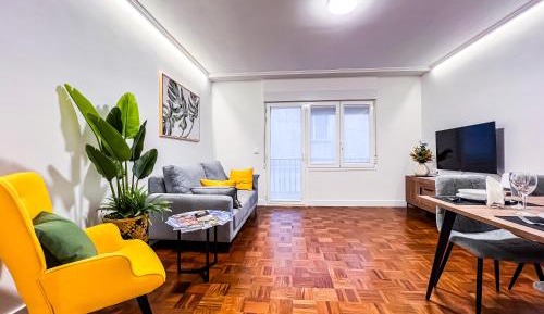 Three-Bedroom Apartment with Balcony