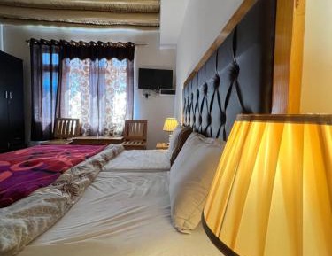 Double Room with Private Bathroom