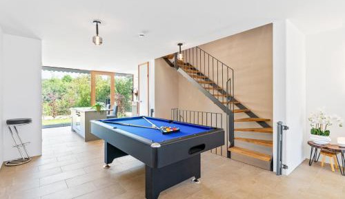 Four-Bedroom Deluxe Home - Oceanfront