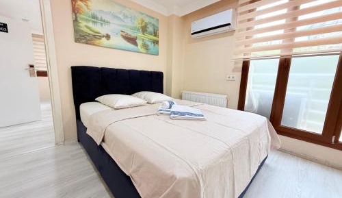 Deluxe Two-Bedroom Apartment with Garden View