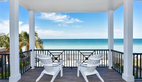 Seven-Bedroom Holiday Home