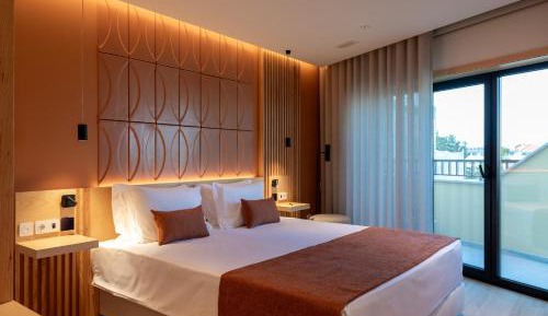 Double or Twin Room with Balcony