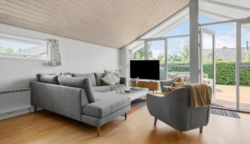 Four-Bedroom Holiday Home