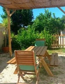 Apartment with Garden View