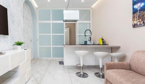 Superior One-Bedroom Apartment