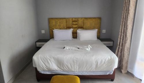 Basic King Room
