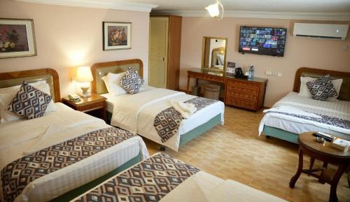 Deluxe Quadruple Room