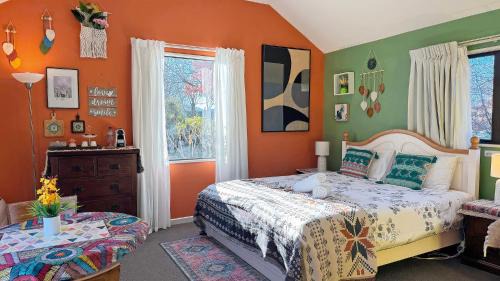 King Studio with Mountain and Garden Views