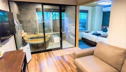 Suite with Hot Tub