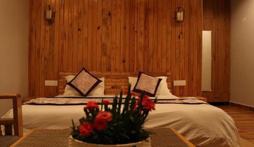 Standard King Room