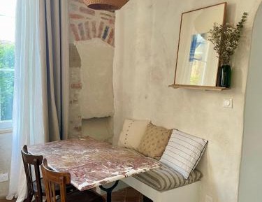 One-Bedroom Apartment with Garden View