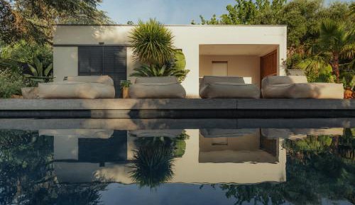 Queen Room with Pool View