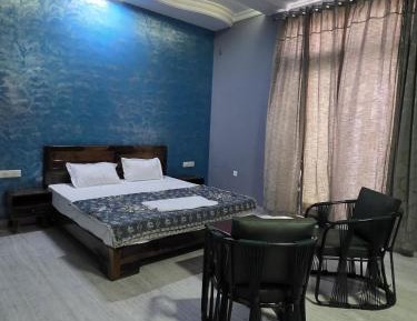 King Room with Balcony