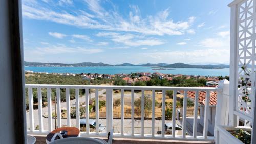 Quadruple Room with Sea View
