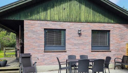 Three-Bedroom Holiday Home 