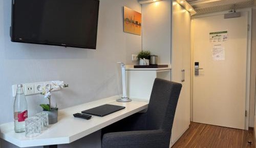 Superior Single Room