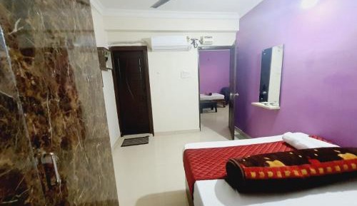 Room #899454748