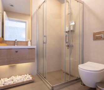 Deluxe Double Room with Bath
