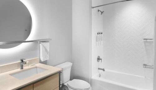 One-Bedroom King Suite with Sofa Bed 