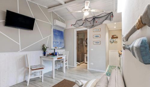 One-Bedroom Apartment with Terrace