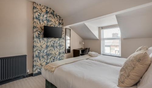 Double or Twin Room with Private External Bathroom