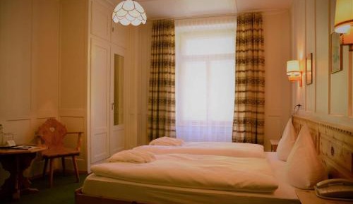 Single Room with Mountain View