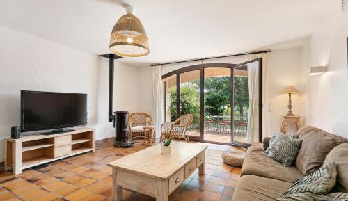 Three-Bedroom Vacation Home 