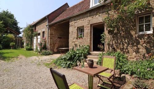 Holiday Home (2 adults)