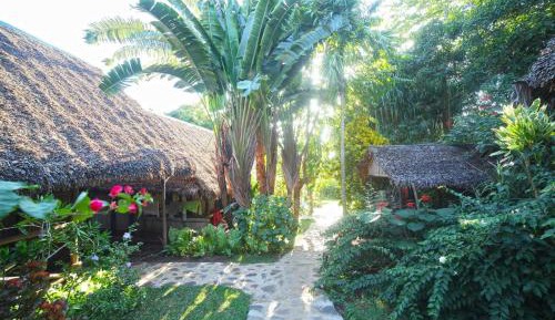Bungalow with Garden View