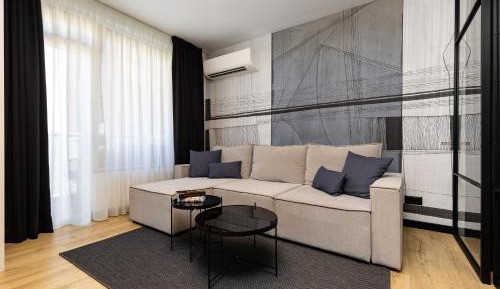 One-Bedroom Apartment with Balcony